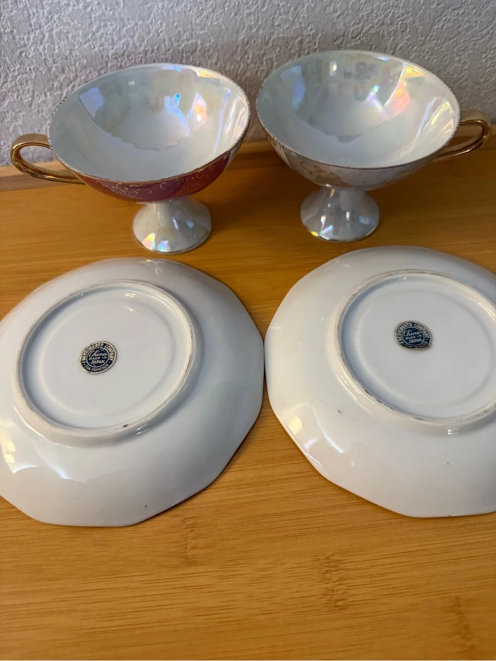 Fredroberts Set of 2 Iridescent teacups and Saucers - Pink & Light Blue